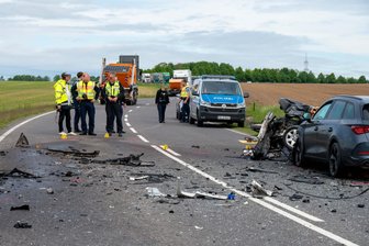 Tödlicher Unfall bei Lichtenau: Straße wieder frei - Auf der S 200 hat sich ein tödlicher Unfall ereignet.