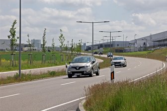 Tödlicher Unfall im Industriepark in Meerane: Das war die Ursache - Blick in den Industriepark in Meerane. Hier gab es am Samstag einen tödlichen Verkehrsunfall.
