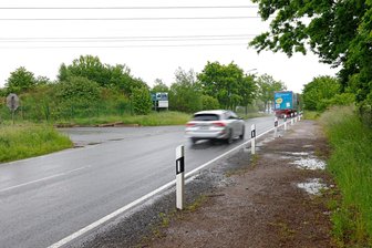 Tödlicher Unfall in Oberlungwitz: Motorradfahrer stirbt - An dieser Stelle hat sich am Dienstag ein tragischer Unfall in Oberlungwitz ereignet.