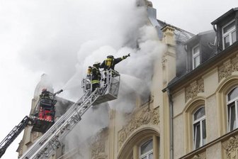 Tödlicher Wohnhausbrand in Plauen: 27-Jähriger zu lebenslanger Freiheitsstrafe verurteilt -