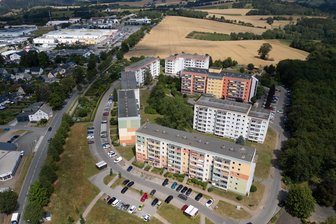 Tötungsdelikt in Annaberg-Buchholz - Im Wohngebiet „Adam Ries“ in Annaberg-Buchholz wurde ein lebloser Mann aufgefunden.