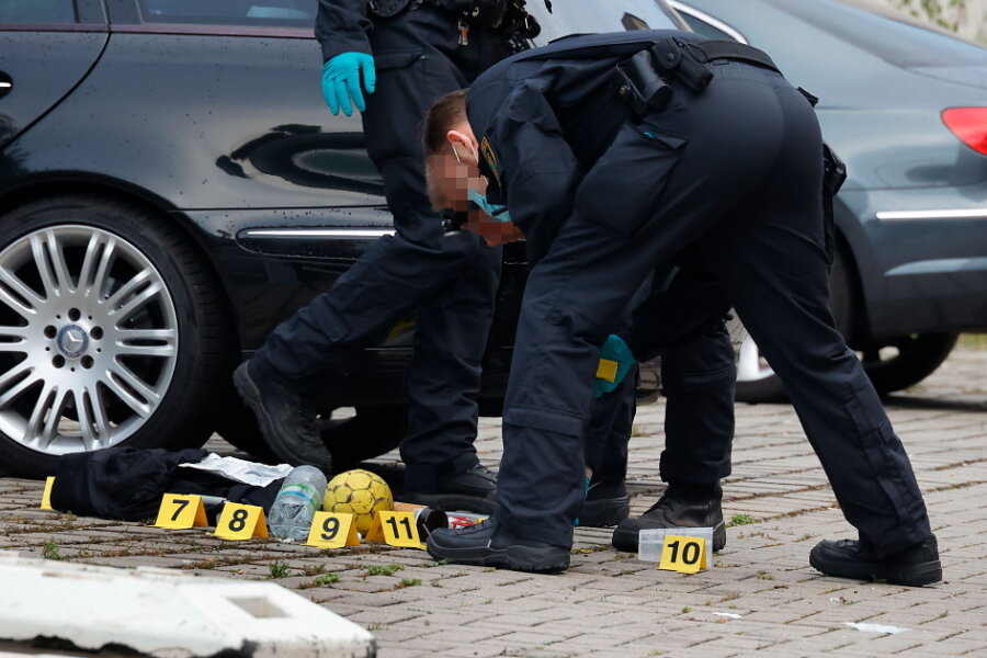 Tötungsverbrechen in Chemnitz: Polizei ermittelt gegen 20-Jährigen - 