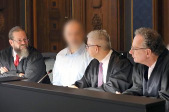 Tonnenweise sächsische Polizeimunition und viele Waffen weg - oder alles nur Zahlenspiele? - Der Prozess gegen die terroverdächtige Gruppe „Nordkreuz“ in Mecklenburg-Vorpommern schob den ersten sächsischen Polizeimunitionsskandal erst an. Zunächst strengten sächsische Behörden gar keine eigenen Ermittlungen zu den bei der Terrorgruppe gelandeten Patronen an.