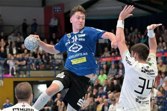 Top-Duell und Keller-Duell: Wohin geht die Reise für Aues Handballer? - Paul Bones gehört zu den jungen Spielern, die im Sommer zum EHV Aue gewechselt sind. Noch fehlt dem Team die Konstanz für regelmäßige Erfolge.