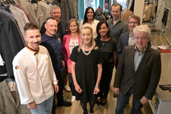 Tore und Trends: Business- und Modegala in Aue greift Fußball-EM als Thema auf - Die Macher der Business- und Modegala in Aue. Sie steht in diesem Jahr unter dem Thema Tore und Trends und greift damit die Fußball EM auf, die wenige Tage später eröffnet wird.