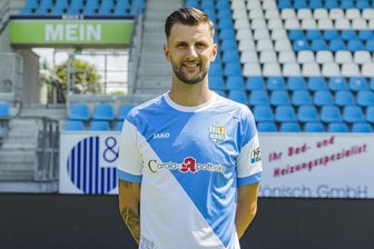 Torjäger hängt beim Chemnitzer FC eine weitere Saison ran - Dejan Bozic bleibt bis Sommer 2026 beim Chemnitzer FC.