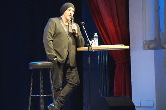 Torsten Sträter im "Speisezimmer vom Glööckler" - 