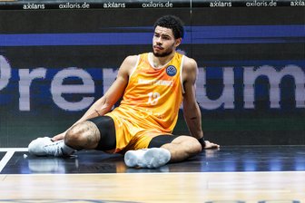 Totalausfall mit zwei Ausnahmen: Die Spieler der Niners Chemnitz nach der Niederlage gegen Derthona in der Einzelkritik - Olivier Nkamhoua war bei der Niederlage der Niners Chemnitz gegen Derthona Basket noch der beste Spieler der Chemnitzer. Wenn kaum einer mitzieht, nützt aber auch das nichts.