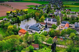 Tourismus in Gefahr? Blankenhain kritisiert Windkraftpläne im Koberbachtal - Die Blankenhainer sorgen sich um das Image ihres Ortes, der weit über Westsachsen hinaus bekannt ist. „Wir haben das einzige Museum dieser Art in Deutschland“, sagt die Ortsvorsteherin.