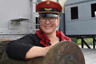 „Tourismusheldin“: Weltraumbahnhof-Betreiberin Nancy Preller ausgezeichnet - Nancy Preller darf sich jetzt mit dem Titel „Tourismusheldin“ schmücken.