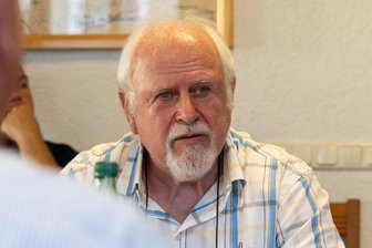 Tourismuskonzept Oberes Vogtland: Stadträte erschrecken über Kosten - Die Tourismuskonzeption beschäftigt Markneukirchens Stadträte wie Udo Fuchs (AfD) sehr.