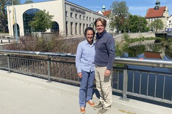 Touristen in Chemnitz: Warum Amerikaner gleich vier Wochen in der Kulturhauptstadt sind - Sueshan Malkasian und George Wolf aus Florida verbringen gerade vier Wochen in Chemnitz.