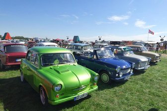 Trabant- und Ostfahrzeugtreffen: Worauf sich die Besucher in Zwickau freuen dürfen - Ab Freitag verwandelt sich das Zwickauer Flugplatzgelände in ein Mekka für Trabant-Liebhaber aus allen Ecken des Landes.