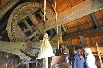 Tradition trifft Handwerk: Deutscher Mühlentag auf dem Schlossgelände in Blankenhain - Auch Führungen durch die Bockwindmühle sind am Pfingstmontag in Blankenhain geplant.