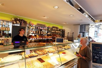 Traditionsbäckerei am Untermarkt in Freiberg schließt: Wann öffnet das Café Andelt zum letzten Mal? - Das Café Andelt am Untermarkt in Freiberg hat noch ein paar Wochen geöffnet.