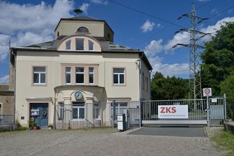 Traditionsunternehmen Zwickauer Kammgarnspinnerei schließt nach fast 200 Jahren - Die Zwickauer Kammgarnspinnerei bildete bisher unter anderem Textillaboranten aus.