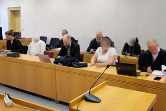 Tränen im Drogenprozess gegen Colditzer Familie: Richter verhängt mehrere Haftstrafen - Prozessauftakt gegen drei Mitglieder der Familie war bereits am 25. August vor dem Landgericht Chemnitz.