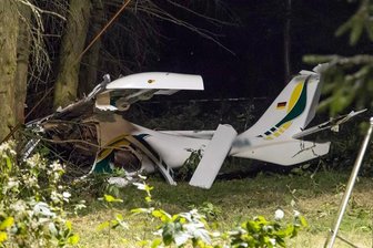 Tragisches Unglück während Flugplatzfest - zwei Tote -