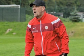 Trainer sieht in Mannschaft viel Potenzial - Der Lößnitzer Trainer Enrico Kern sieht für die zweite Saisonhälfte noch viel Luft nach oben für seine Elf.