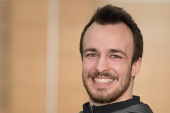 Trainingsanzug statt Jackett - Peter Haase. 