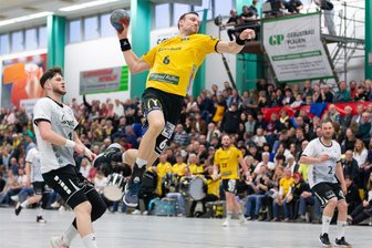 Trainingslager des SV 04 Oberlosa: Handballer machen sich fit für die 3. Liga - Kevin Roch ist der neue Kapitän des SV 04 Oberlosa. Er soll sein Team zum Klassenerhalt in der 3. Liga führen.