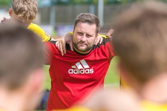 Trainingslager soll Oberliga-Absteiger Marienberg den Feinschliff bringen - Will seine Mannschaft auf eine etwas veränderte Spielweise einschwören: Motor-Trainer Ronny Rother.