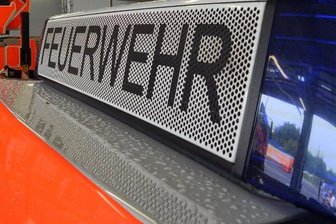 Traktor-Fahrer verhindert Großbrand -