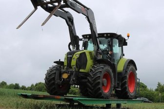 Traktor parken mit viel Gefühl - 