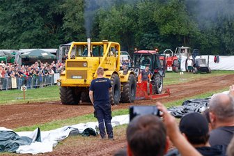 Traktorfans müssen umplanen – Termin für das „Russentreffen“ am Sachsenring ändert sich - Die Zugwettbewerbe sind Programmhöhepunkte beim „Russentreffen“ auf der Festwiese am Sachsenring.