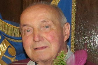 Trauer um langjährigen Klingenthaler Trainer - Paul Böttcher, langjähriger Trainer und Bürgerpreisträger, ist mit 89 Jahren gestorben.