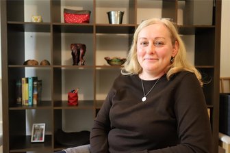 Traumatisierung, Gewalt, sexueller Missbrauch: Wie eine Mädchen-WG in Freiberg seit 26 Jahren Hilfe gibt - Seit 1997 ein Herzensprojekt: Darina Arnold leitet die Mädchenwohngemeinschaft in Freiberg.
