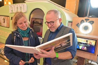 „Traumtage“-Messe in Zwickau: Inspirationen für den schönsten Tag im Leben - In Zwickau wird auch wieder zu Hochzeitsfotos und Foto-Boxen informiert.