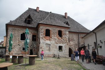 Traumtour aus dem Vogtland ins Böhmische: Wanderung zu dieser Burg - Nach Wildstein/Skalná (im Foto die Burg) führt am Samstag die Schönberger Wanderung.