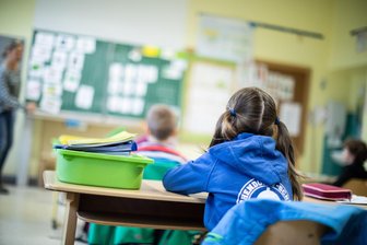 „Traurigste Statistik Sachsens“: Gibt es im Schuljahr 2040/41 ein Viertel weniger Grundschüler? - Was bedeutet der Geburtenrückgang für Grundschüler, Lehrer und angehende Lehrer?
