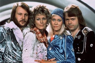 Treffen zweier Showgiganten: Abba bei "Wetten, dass..?" - So sah Abba einmal aus - ein Foto von 1974.