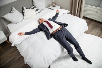 Trend zur Teilzeit: Kann ich mir das leisten? - Eine Vier-Tage-Woche stellen sich viele traumhaft vor.