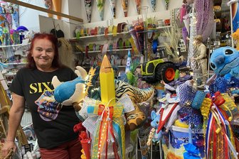 Trendige Schultüten mit Herz: Über das Erfolgsgeheimnis eines Reichenbacher Geschäfts - Egal, wo man im Laden von Barbara Kurpiers hinblickt, überall sieht‘s nach Schulanfang aus.