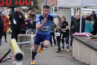 Treppenlauf: Alle Vorjahressieger in der Startliste - Tim Maywald-Schönborn vom LAC Erdgas Chemnitz nimmt am Sonntag Anlauf für seinen dritten Sieg in Folge. 