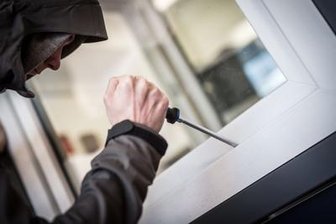 Tresor und Zigaretten an Tankstelle in Limbach-Oberfrohna entwendet -