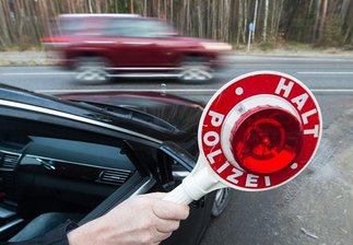 Treuen: 19-Jähriger liefert sich Verfolgungsfahrt mit Polizei -