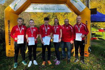 Treuener LV holt zur Regionalmeisterschaft im Crosslauf fünf Medaillen - Die Athleten des Treuener LV haben sich in Nauendorf bei den Regionalmeisterschaften im Crosslauf fünf Medaillen verdient.