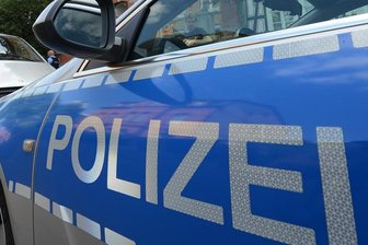 Triebel: 59-Jähriger stirbt beim Ausparken - 