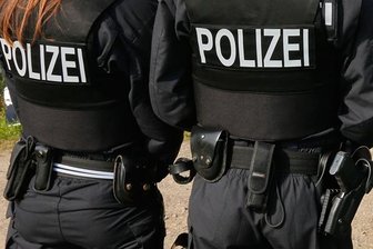 Trio greift 14-Jährigen auf Schulweg an - 