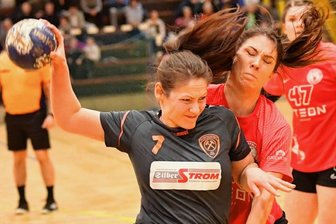 Trio startet mit Siegen ins Jahr - Zwei Tore steuerte Melanie Martin zum 24:21-Heimerfolg des SV Schneeberg bei, der die Amazonen aus Leipzig dank des Siegs auf Platz 4 der Tabelle verdrängt und nun Rang 3 inne hat.