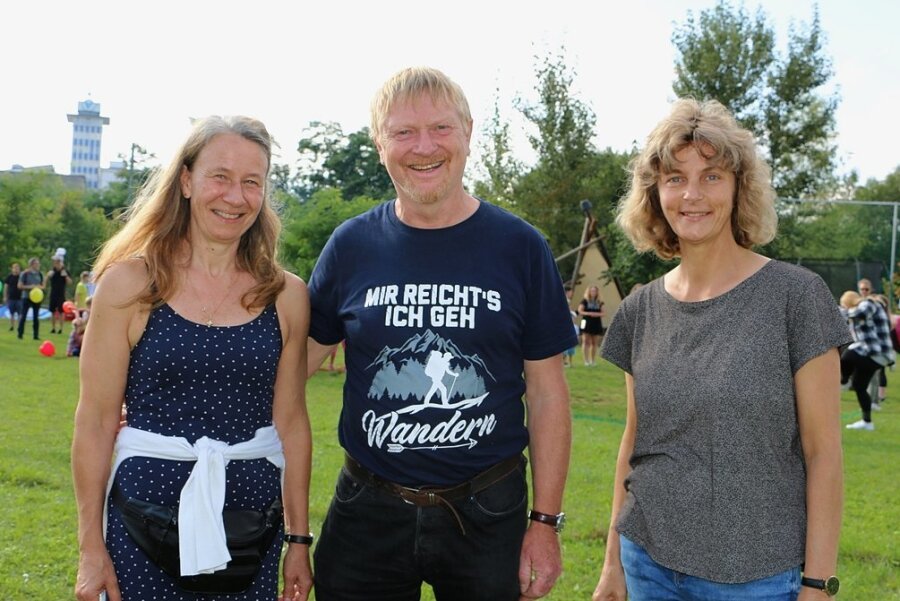 Trio zeigt ein Herz für Kinder - Ingrid und Gerd Kämpf sowie Silke Dämlow (von links) gehören zu den Gründern des Joel-Vereins vor 30 Jahren. 