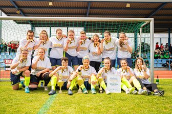 Triple perfekt: Fußballerinnen der Spielgemeinschaft Bräunsdorf/Bobritzsch gewinnen auch den Kreispokal - Die Fußballerinnen der SpG Bräunsdorf/Bobritzsch haben mit dem Pokalsieg das Triple perfekt gemacht.