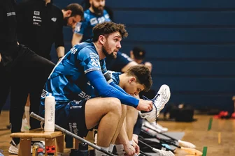 Trotz 1:8 im Hinspiel: Chemnitzer Floorballer glauben an den Einzug ins Playoff-Finale - Geknickt, aber nicht gebrochen: „Das war einfach ein gebrauchter Tag“, sagte Floor-Fighters-Kapitän Hannes Langenstraß zum 1:8 im ersten Halbfinalspiel am vergangenen Wochenende in Weißenfels.