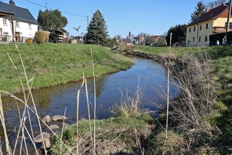 Trotz Baurecht: Auf den Hochwasserschutz am Lungwitzbach bei Glauchau muss weiter gewartet werden - Seit vielen Jahren wird am Lungwitzbach auf den Hochwasserschutz gewartet.