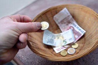 Trotz Mitgliederschwunds zahlt Freistaat mehr Geld an Kirchen - 