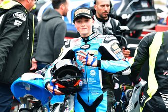 Trotz Podestplatz zum Auftakt: Moto4-Pilot aus dem Erzgebirge sieht Luft nach oben - Robin Siegert (Nummer 11) war in der "Cathedral of Speed" schnell unterwegs.